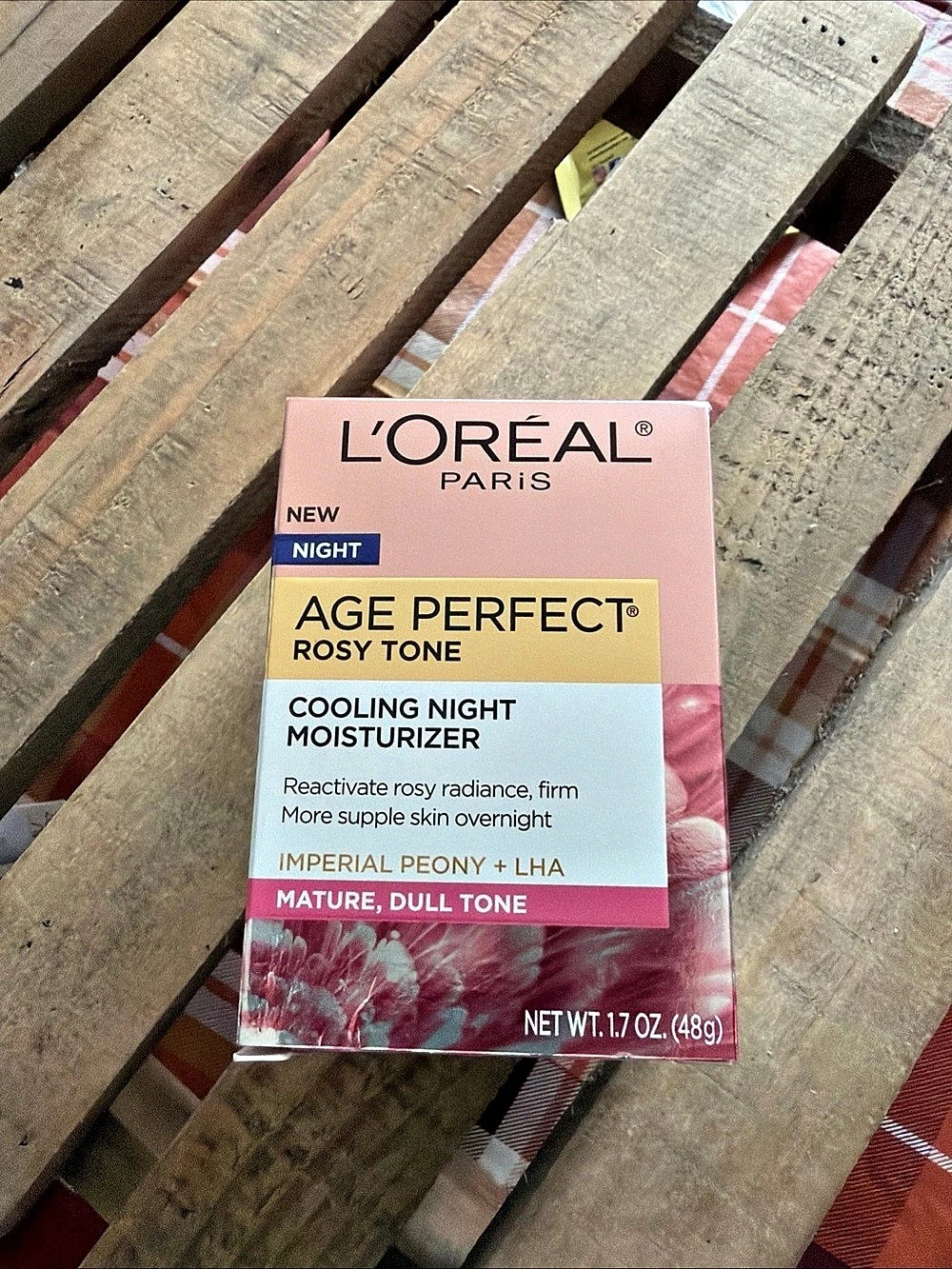 L'Oréal Paris Age Perfect Rosy Tone Cooling Night Moisturizer Night Moisturizer